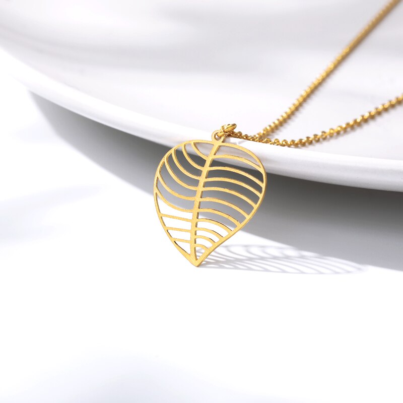 Dainty Big Leaf Pendant Necklaces For Women Girls