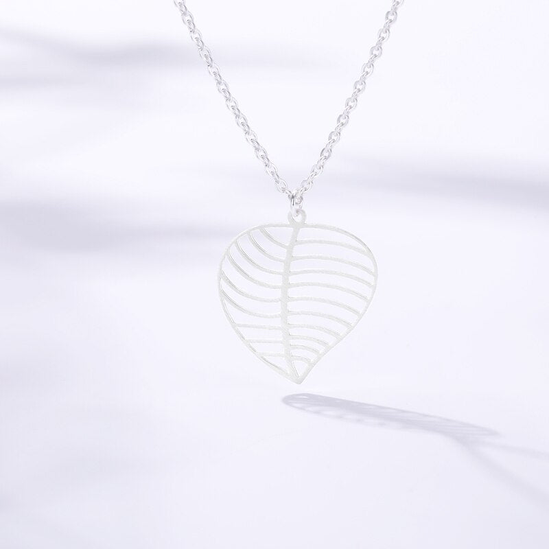 Dainty Big Leaf Pendant Necklaces For Women Girls
