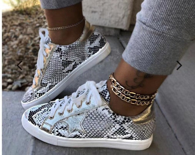 Women Ladies Fashion Snake Skin Women Casual Shoes woman Snakeskin slip on Loafers Roman Shoes Vulcanize Shoes zapatos mujer