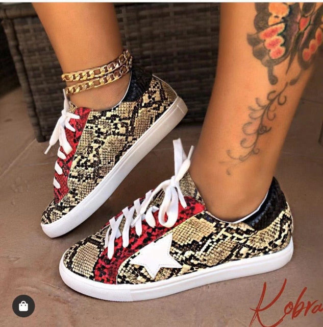 Women Ladies Fashion Snake Skin Women Casual Shoes woman Snakeskin slip on Loafers Roman Shoes Vulcanize Shoes zapatos mujer