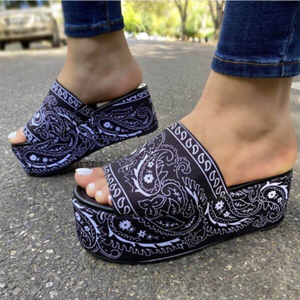 Bandana Print 2021 Summer Sandals Paisley Printed Slippers Open Toe Fashion Outdoor Women's Shoes Thick Bottom Plus Size 42